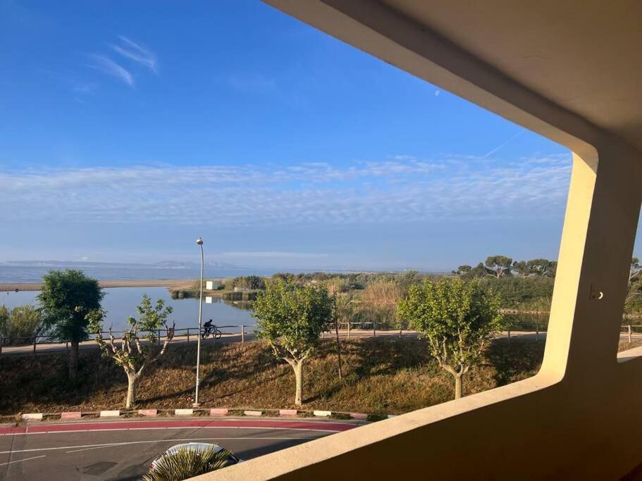3Apartamento De Tres Habitaciones Empuriabrava Kültér fotó